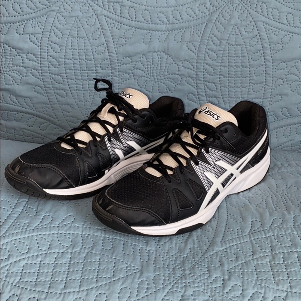 ASICS Gel-Upcourt Volleyball Shoes
